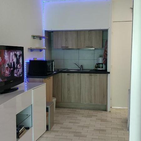 Studio Rdj Terrasse Piscine Sanary Sur Mer Екстер'єр фото